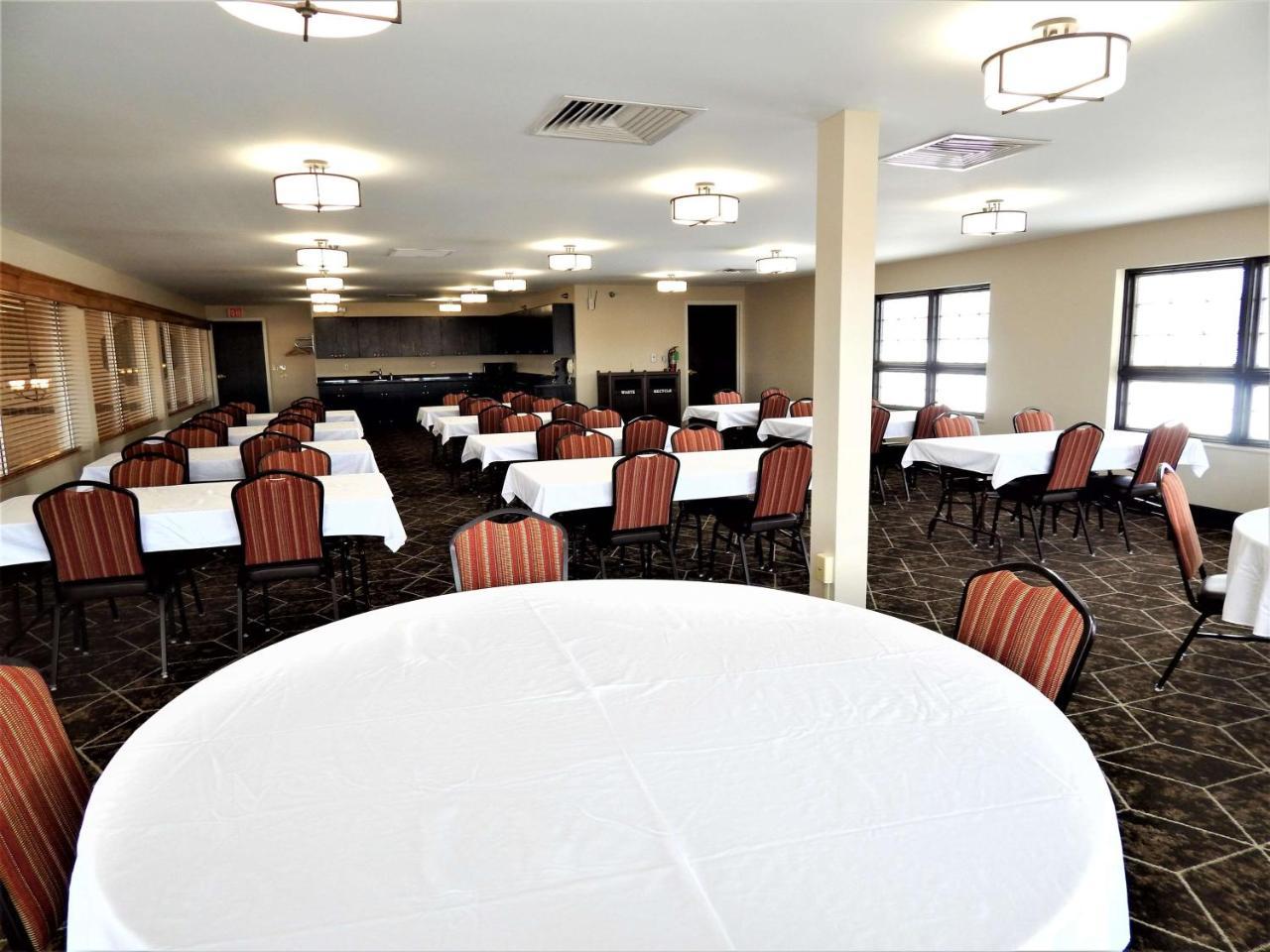 Western 3* Sault Ste. Marie